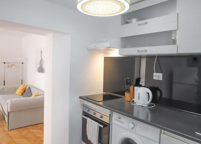 Your In Old Town Brassó